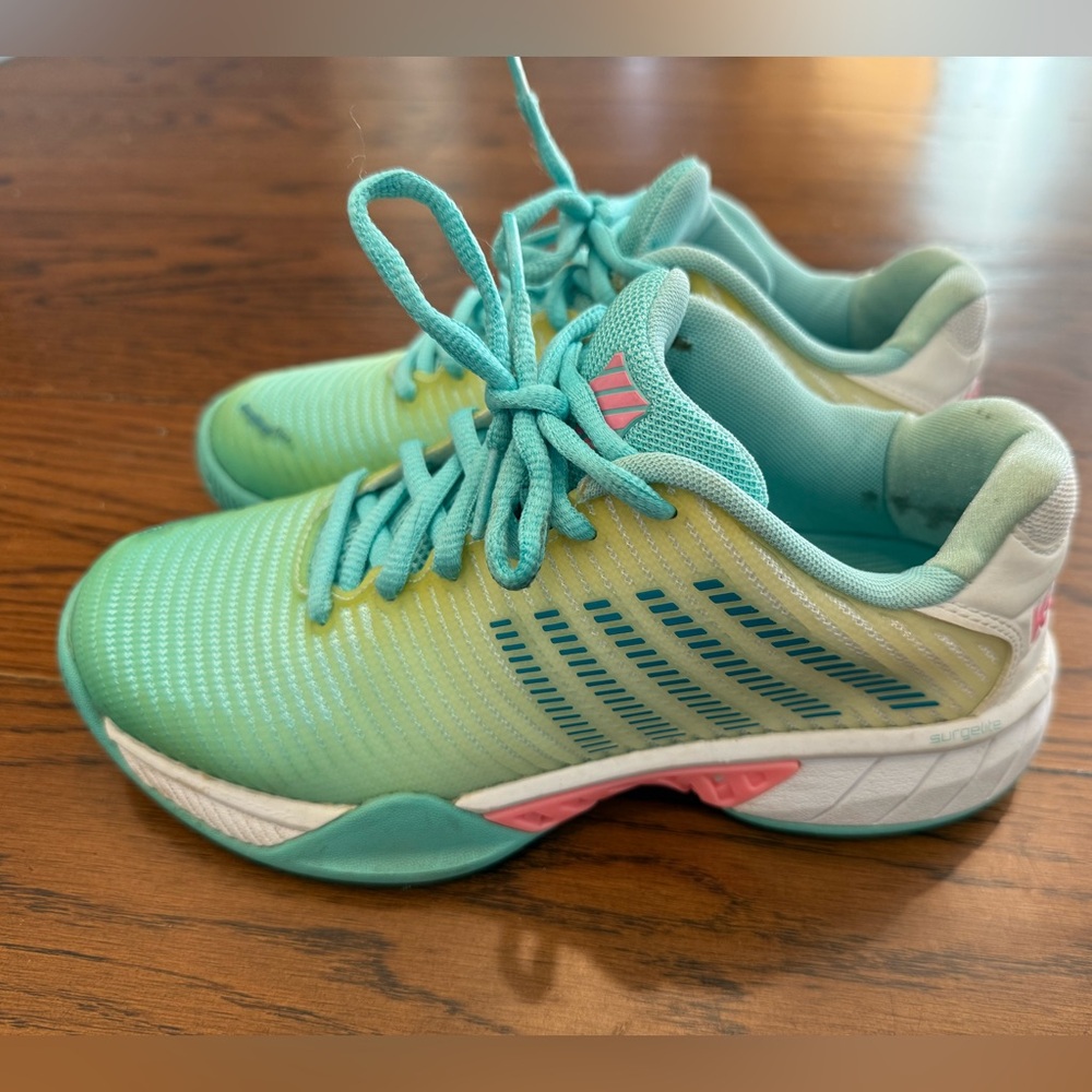 K-SWISS Girls Tennis Sneakers size 4